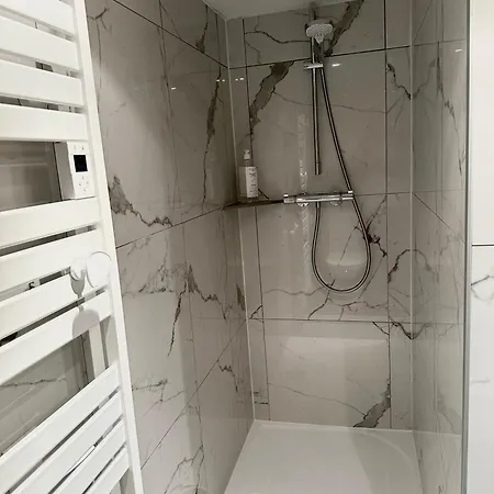 Le Ty Baty - Hypercentre Apartmán *